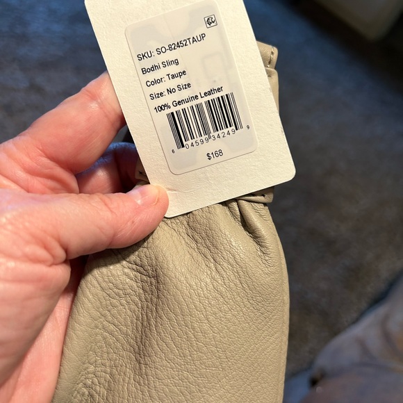 HOBO Bodhi Cream Crossbody Bag. NEW WITH TAGS. NEVER USED. - Picture 6 of 8